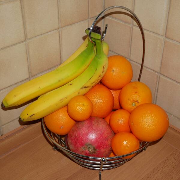 leil.de/di/pics/obstkorb_bananen_orangen_grantapfel_clementinen.jpg