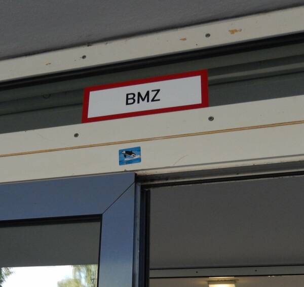 leil.de/di/pics/schild_bmz_13.jpg