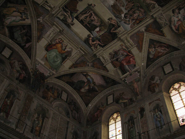 leil.de/di/pics/sixtinische_kapelle_einblick.jpg