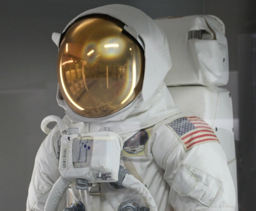 Bild der Tages - Der erste Mann auf dem Mond - Neil Armstrong