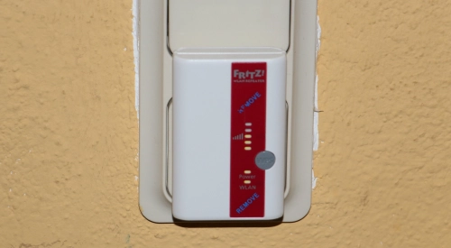 AVM FRITZ!WLAN Repeater 310 in Steckdose