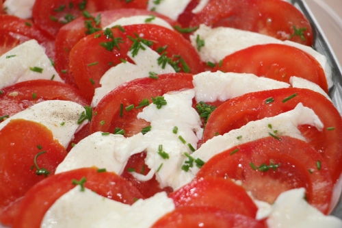 Bild der Tages - Tomate Mozarella schön kombiniert